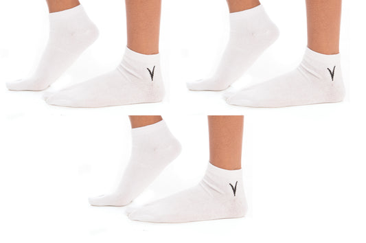 Three pairs of white V-Toe casual split-toe ankle socks