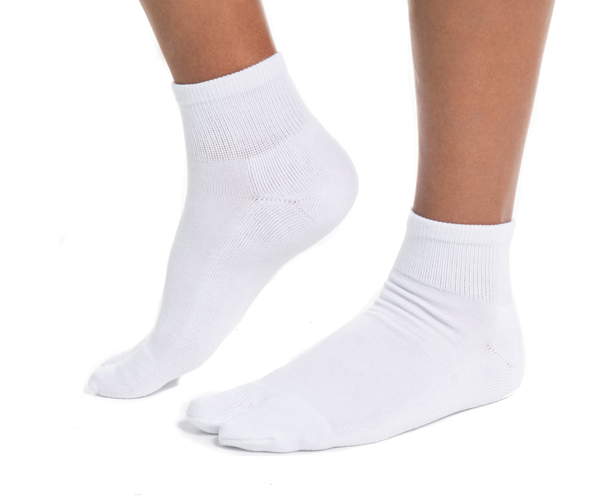 White V-Toe athletic split-toe tabi ankle socks