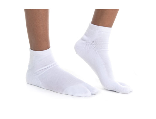 Close-up of white V-Toe athletic split-toe tabi ankle socks worn on the feet