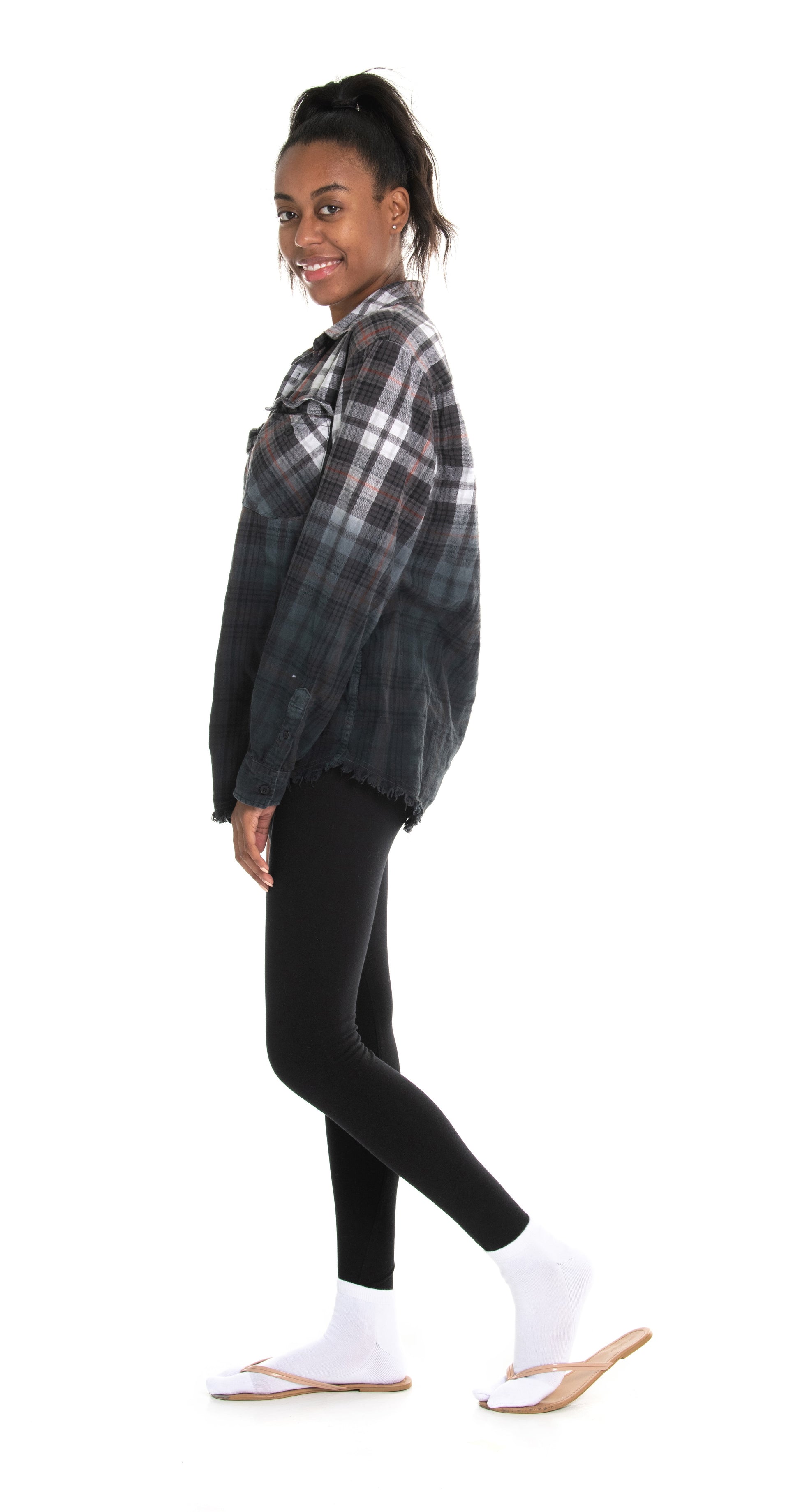 Girl wearing white V-Toe athletic split-toe tabi mini-crew socks